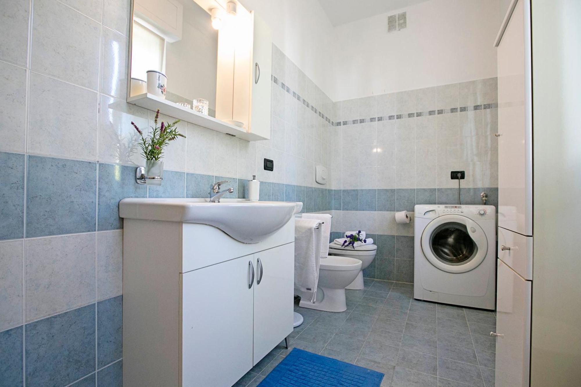 Villa Mimosa - Appartamento 1 - Happy Rentals Desenzano del Garda Ngoại thất bức ảnh